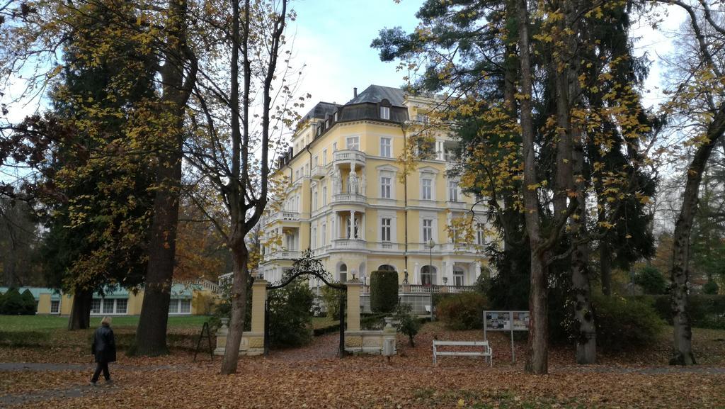 Apartment Pension Stark Františkovy Lázně Eksteriør billede